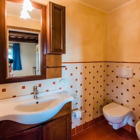 Borgo Felciaione Aparthotel Riparbella